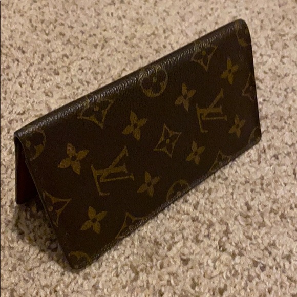Louis Vuitton Handbags - Vintage Louis Vuitton checkbook wallet